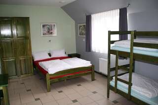 Проживание в семье Villa Maja Сарбиново Семейный номер с двухъярусной кроватью (2 взрослых + 2 детей).-3